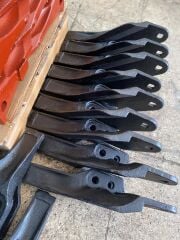 Orijinal JCB Desen Beko Loder Orta Tırnak