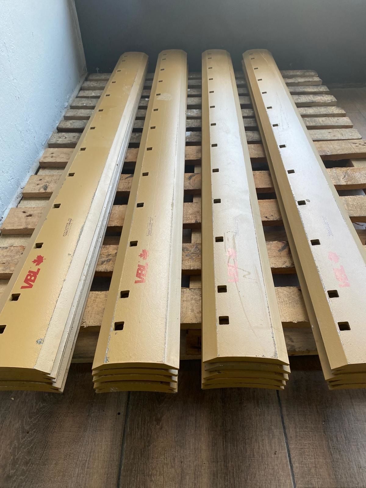 Greyder Bıçağı 13 delik 16mm 182cm 5/8 Civata 5D-9553 İthal Kanada