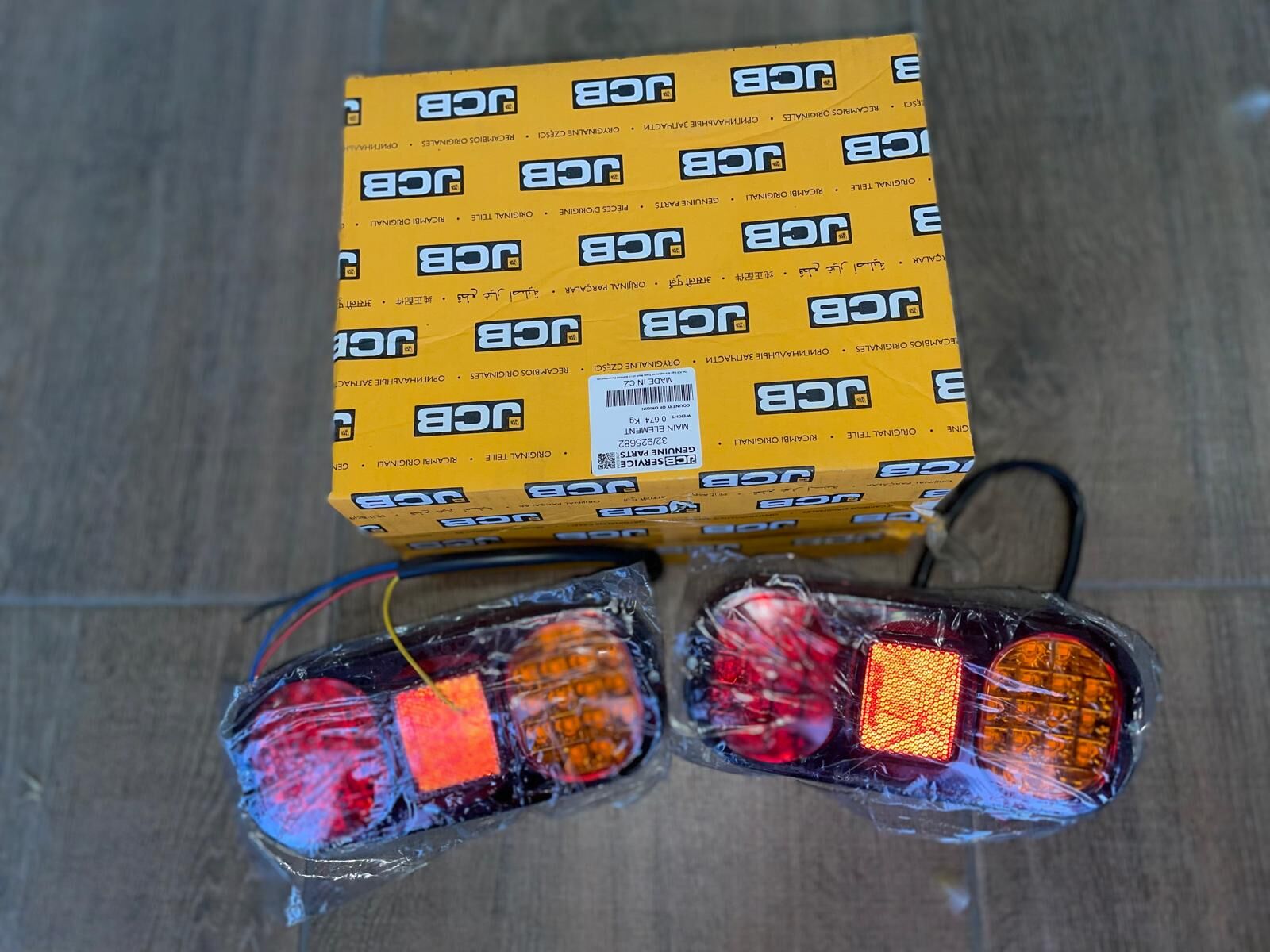 JCB 700/50018LED-Y STOP LAMBASI LEDLİ